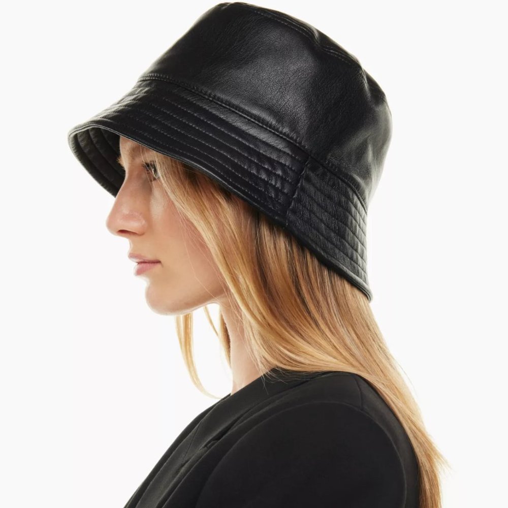 Aritzia Babaton Sandra Faux Leather Bucket Hat Size M/L